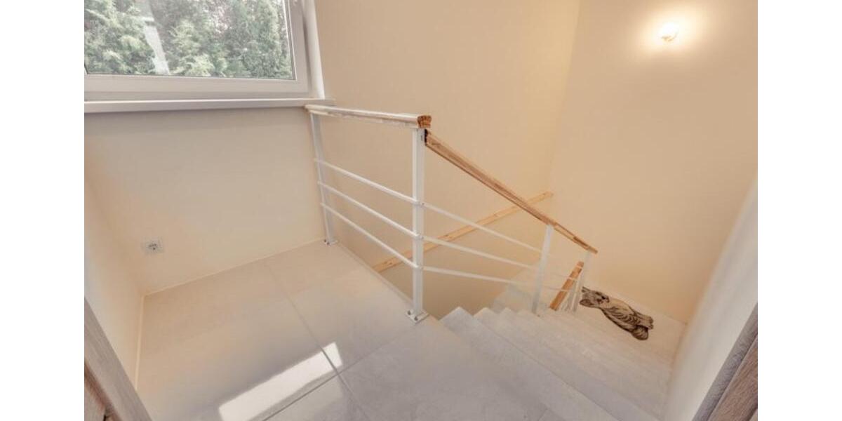 Einfamilienhaus Burgwedel - 4 Zimmer, 282 m&sup2;, 1.950&euro; | Angebot:25083624