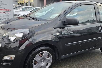 Renault Twingo 147.686 km 3.270 &euro; Fürth 90763
