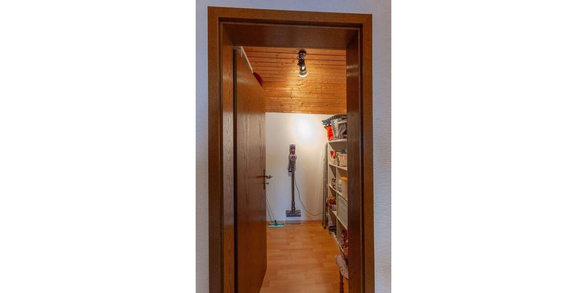 Einfamilienhaus Gröbenzell - 1 Zimmer, 240 m&sup2;, 1.210.000&euro; | Angebot:26276080