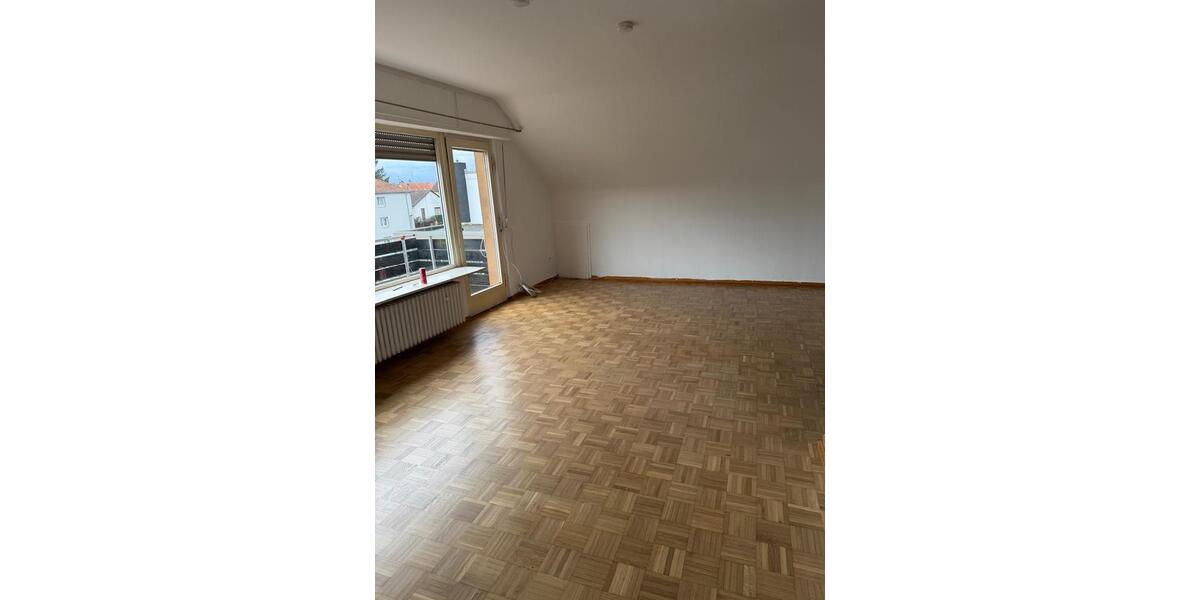 Dachgeschoßwohnung Offenbach am Main Bieber - 3 Zimmer, 80 m&sup2;, 289.000&euro; | Angebot:25991424