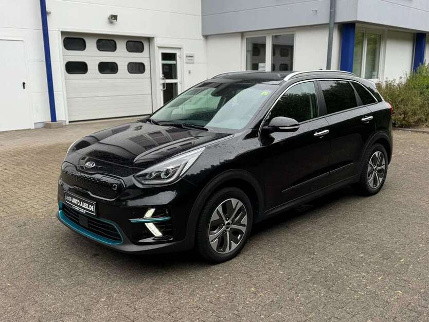 Kia Niro 171.500 km 17.250 € Tönisvorst 47918
