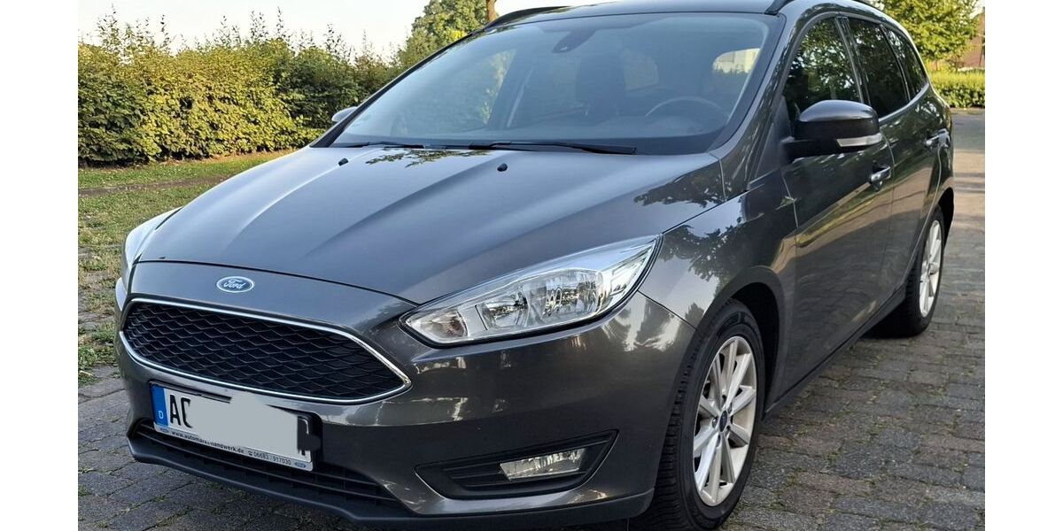 Ford Focus 183.000 km 6.600 &euro; ALSDORF 52477