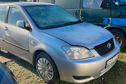 Toyota Corolla 220.000 km 1.950 &euro; Hamburg 22113