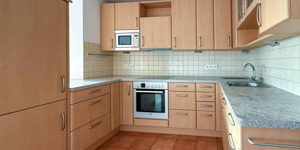 Sonnenverwöhnte 4-Zimmer-Mietwohnung mit drei Balkonen und Tiefgaragenstellplatz 4 zimmer