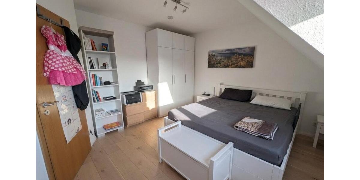 Dachgeschoßwohnung Nürnberg Hasenbuck - 3 Zimmer, 102 m&sup2;, 409.000&euro; | Angebot:26355393