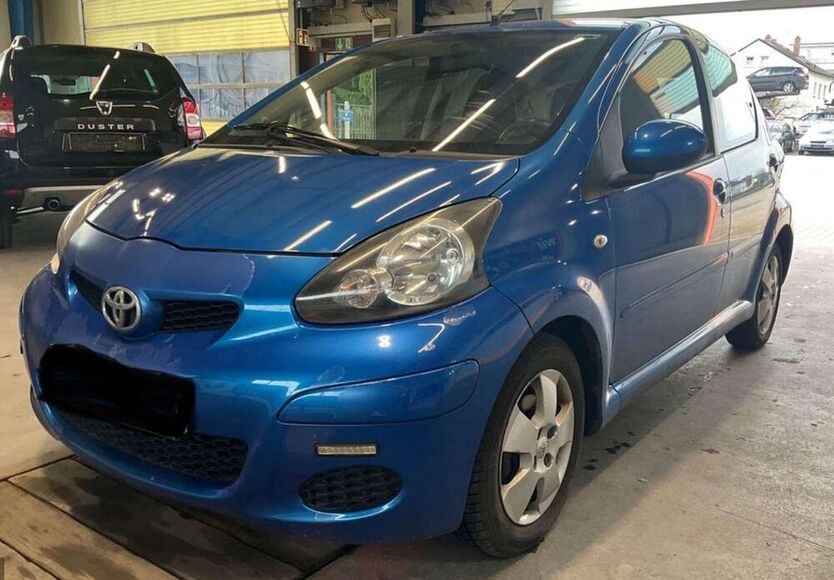 Aygo (X)