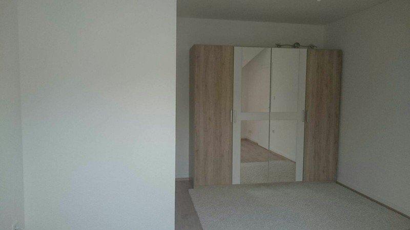 Dachgeschoßwohnung Arnsberg - 3 Zimmer, 80 m&sup2;, 600&euro; | Angebot:26409038