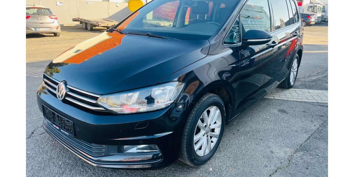 VW Touran 266.000 km 8.999 &euro; Rosdorf 37124