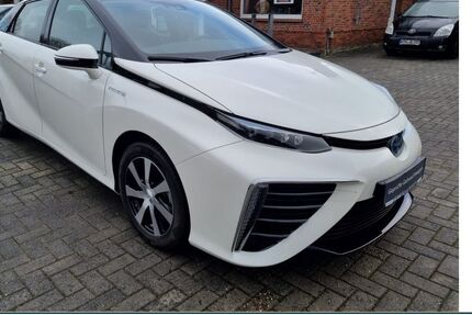 Toyota Mirai 9.000 km 18.490 &euro; Wiesmoor 26639