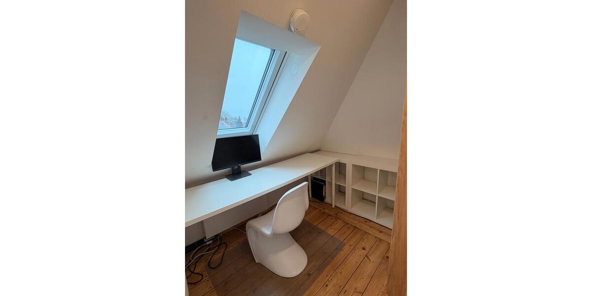 Dachgeschoßwohnung München Maxvorstadt - 3 Zimmer, 140 m&sup2;, 1.900&euro; | Angebot:26035484