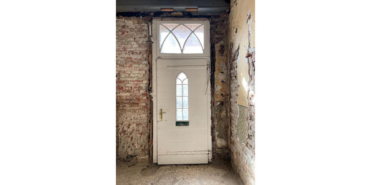 Mehrfamilienhaus, Wohnhaus Hage - 10 Zimmer, 300 m&sup2;, 350&euro; | Angebot:26197226
