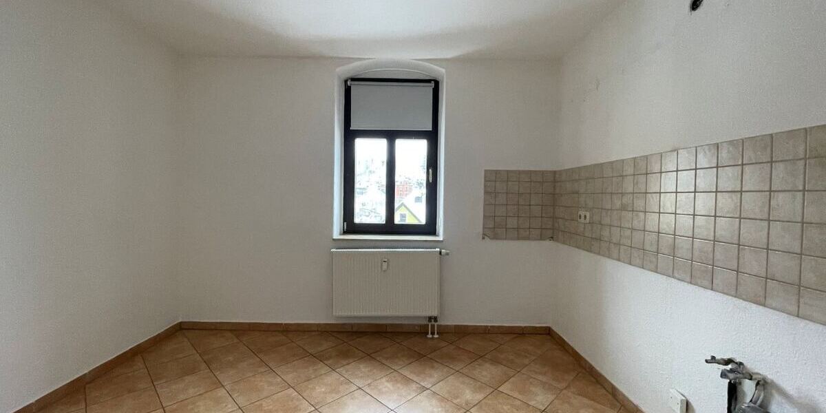 Zur Selbstnutzung und Anlage! Jetzt 4 von 6 Wohnungen zu verkaufen - mit Garagen und Stellplätzen! - Etagenwohnung Bärenstein | Angebot:26003488