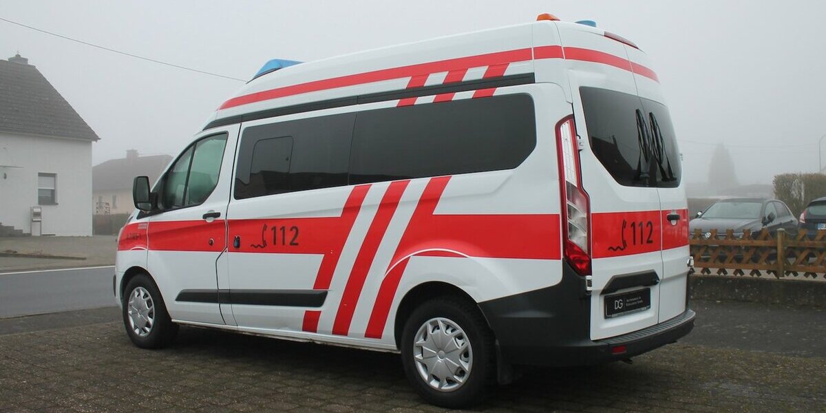 Ford Transit Custom 350 L2 KTW Krankentransportwagen 275.157 km 11.950 &euro; Badem 54657
