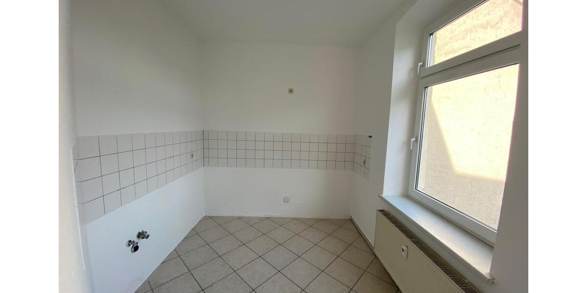 Etagenwohnung Güstrow - 3 Zimmer, 91 m&sup2;, 700&euro; | Angebot:25431922