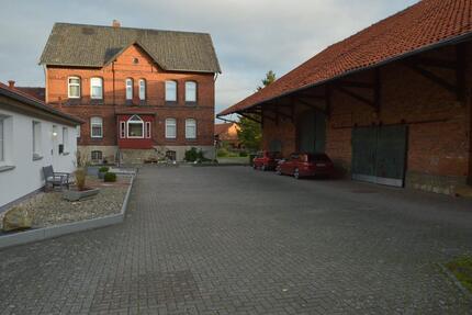 stattliches Bauernhaus in Groß Düngen, ca. 270 m², großer Garten