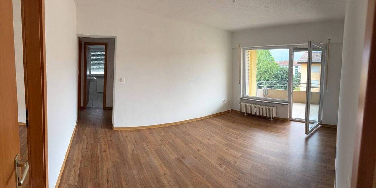 Etagenwohnung Philippsburg - 4 Zimmer, 89 m&sup2;, 823&euro; | Angebot:26882154