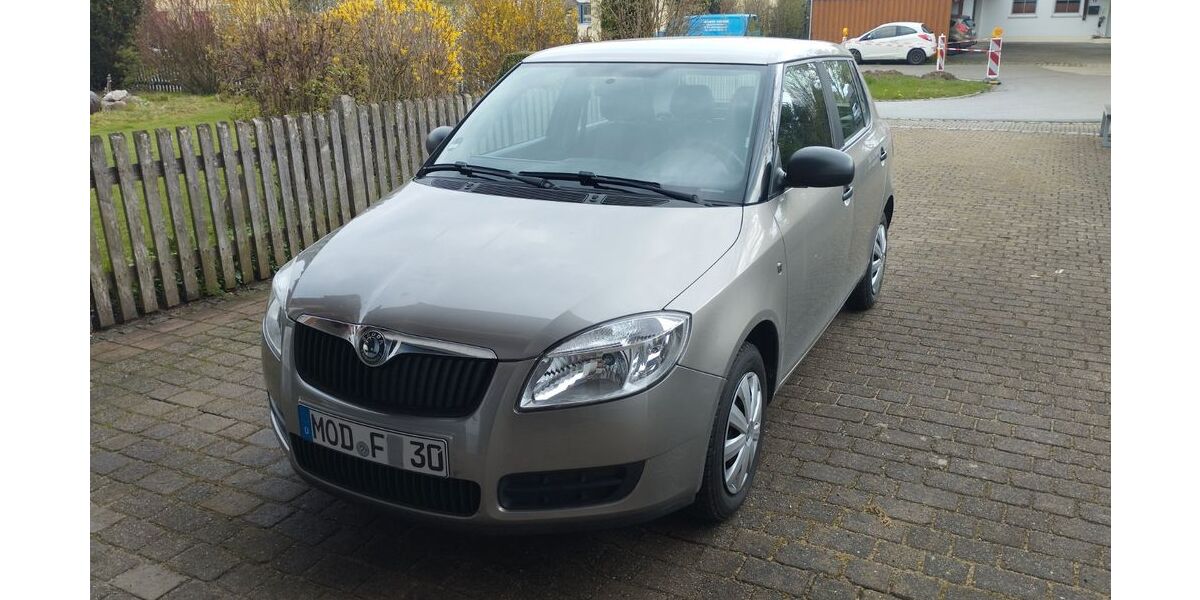 Skoda Fabia 137.300 km 2.599 &euro; Marktoberdorf 87616
