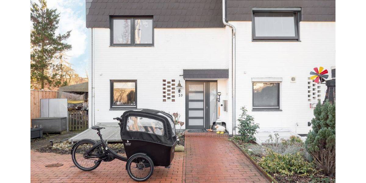 Reihenendhaus Lehrte - 7 Zimmer, 146 m&sup2;, 299.900&euro; | Angebot:26886370