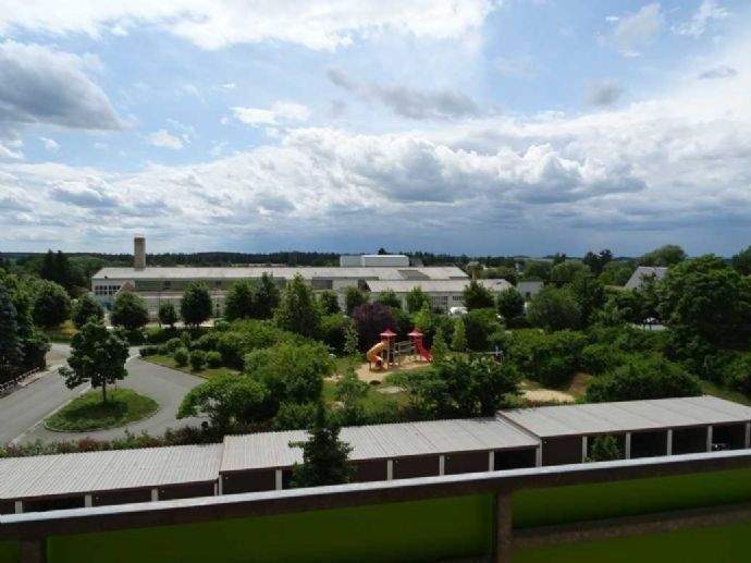 Etagenwohnung Hohenleuben Brückla - 3 Zimmer, 61 m&sup2;, 70.000&euro; | Angebot:24530842