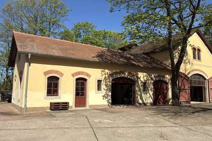 Haus Radebeul - 8 Zimmer, 327 m&sup2;, 800.000&euro; | Angebot:26943740