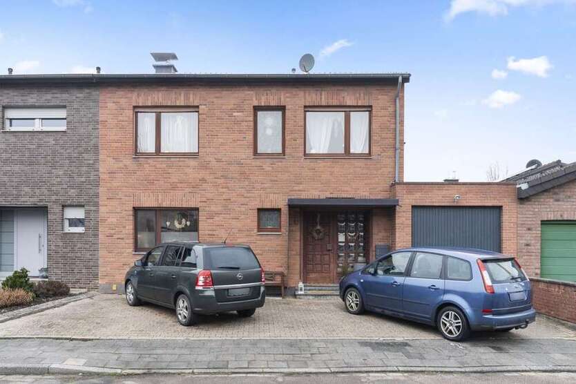Haus zum Kaufen in Vettweiß 229.000 € 151 m²
