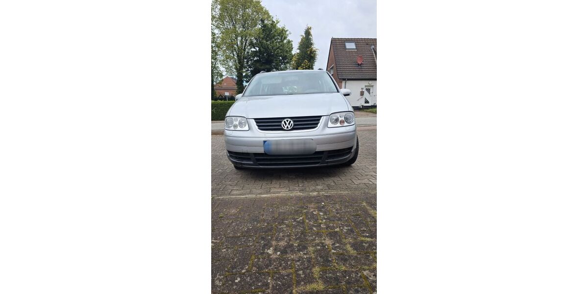 VW Touran 210.664 km 999 &euro; Neustadt in Holstein 23730