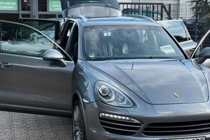 Porsche Cayenne 218.000 km 21.499 € Krefeld 47805