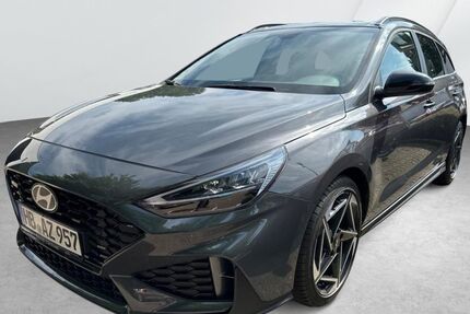 Hyundai i30 4.500 km 30.990 € Bremen 28359