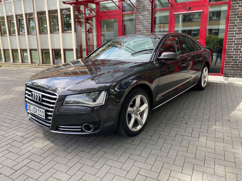 Audi A8 280.000 km 12.999 € Norderstedt 22848