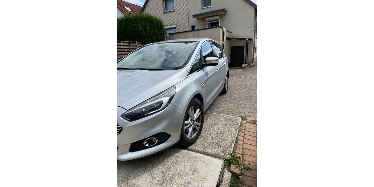 Ford S-Max 134.000 km 15.400 &euro; Garbsen 30823