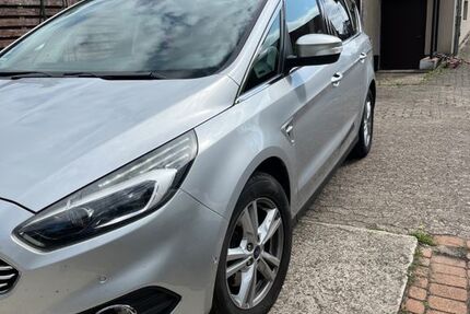 Ford S-Max 136.000 km 15.400 &euro; Garbsen 30823