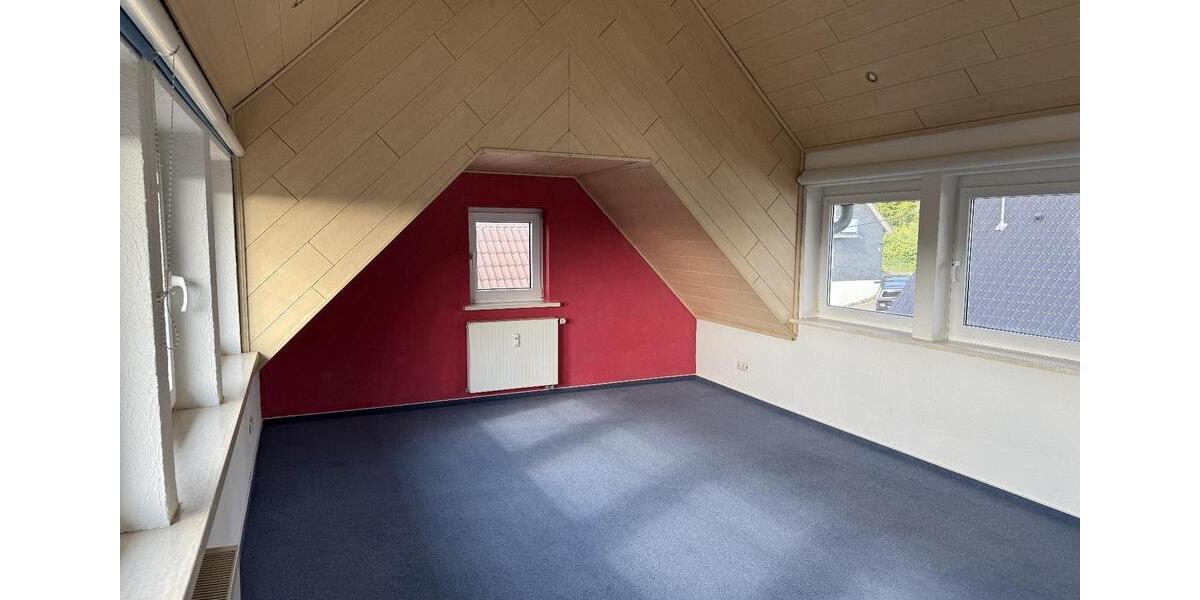 Maisonettenwohnung Wilnsdorf - 7 Zimmer, 165 m&sup2;, 195.000&euro; | Angebot:26994743