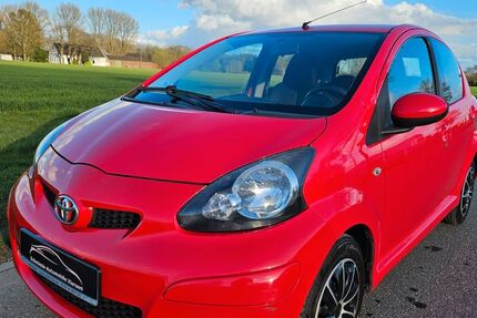 Toyota Aygo (X) 172.000 km 2.990 &euro; Viersen 41749
