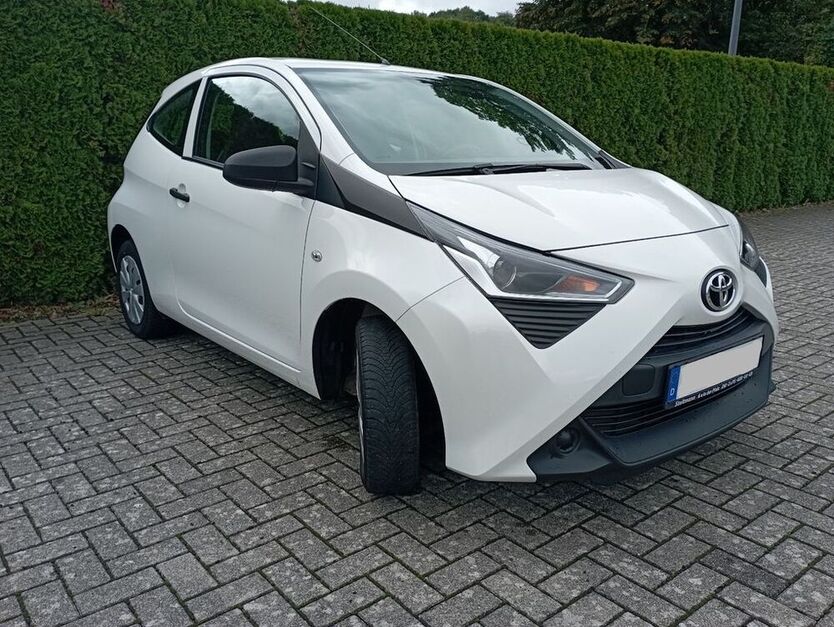 Aygo (X)