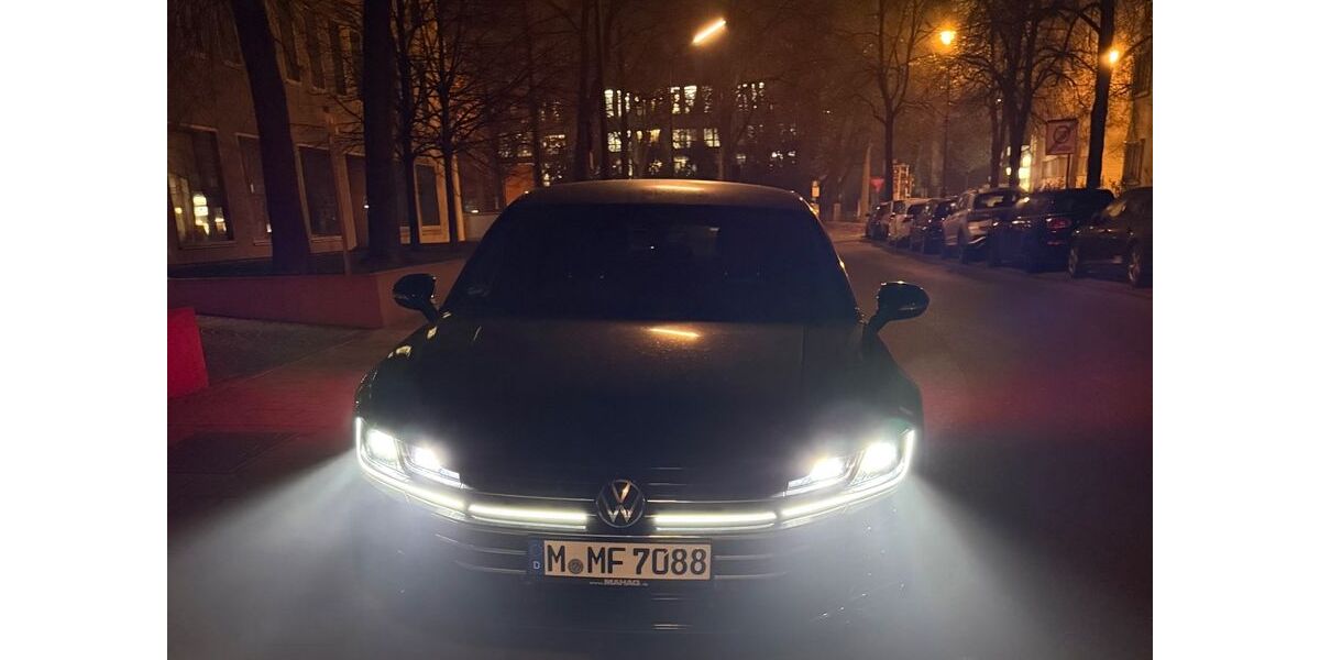VW Arteon 47.500 km 31.500 &euro; München - Bogenhausen 81929