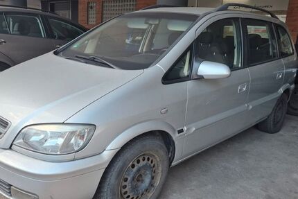 Opel Zafira 175.000 km 2.750 &euro; Pforzheim 75172