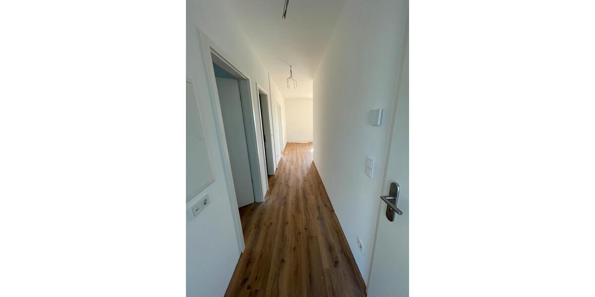 Dachgeschoßwohnung Neuenhagen bei Berlin - 4 Zimmer, 80 m&sup2;, 1.870&euro; | Angebot:26378690