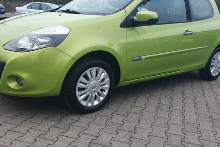Renault Clio 112.015 km 4.499 &euro; Essen 45326