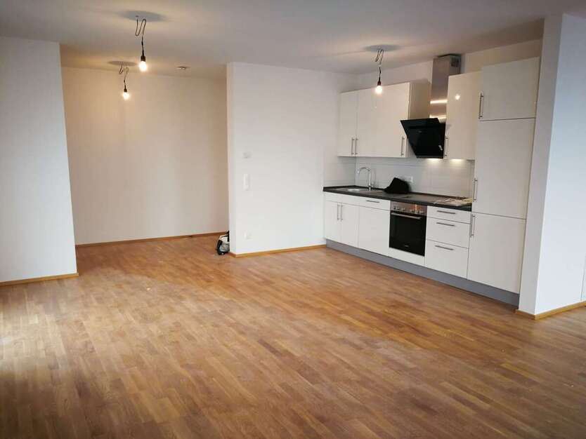 Wohnung zum Kaufen in Esslingen am Neckar 385.000 € 64.26 m² 2 zimmer