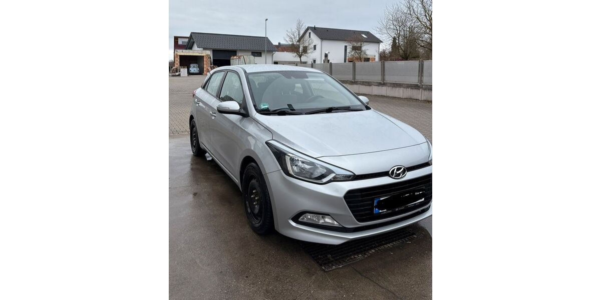 Hyundai i20 45.000 km 11.999 &euro; Beimerstetten 89179