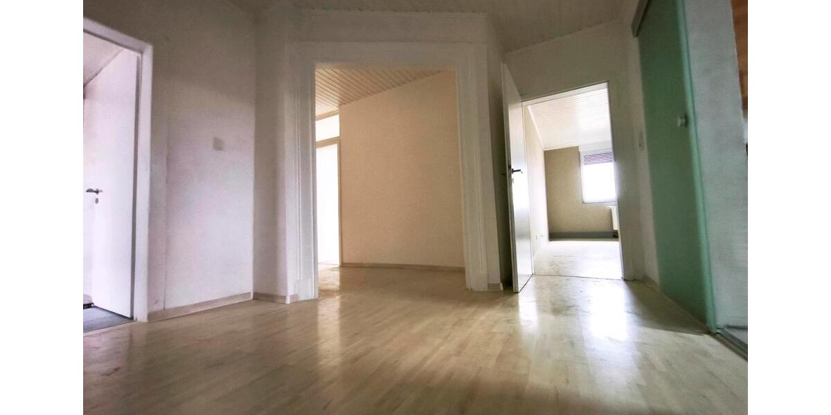 Etagenwohnung Babenhausen - 5 Zimmer, 145 m&sup2;, 1.950&euro; | Angebot:26254508
