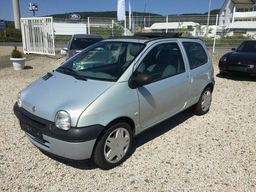 Renault Twingo 1.2 Liberty,Servol., Faltdach,ZV,usw.! 100.000 km 2.500 € Himmelkron 95502