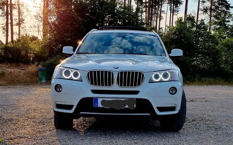 X3