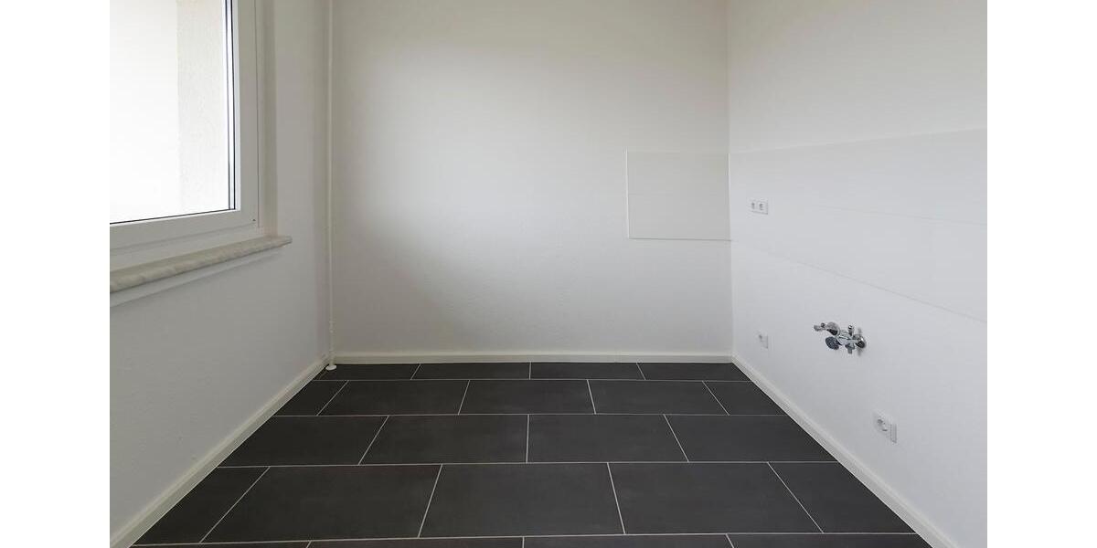 Etagenwohnung Dresden Cotta - 5 Zimmer, 115 m&sup2;, 974&euro; | Angebot:25376824