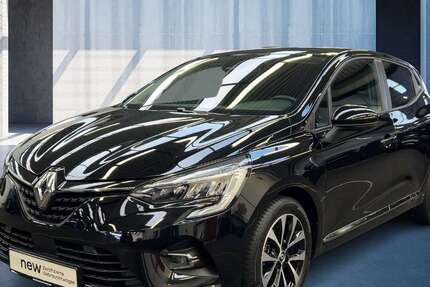 Renault Clio 32.063 km 13.390 € Frankfurt / Main 60314