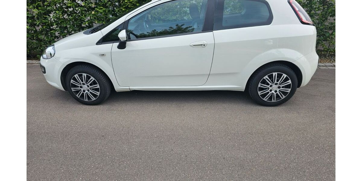 Fiat Punto 128.000 km 2.800 &euro; Ulm 89075