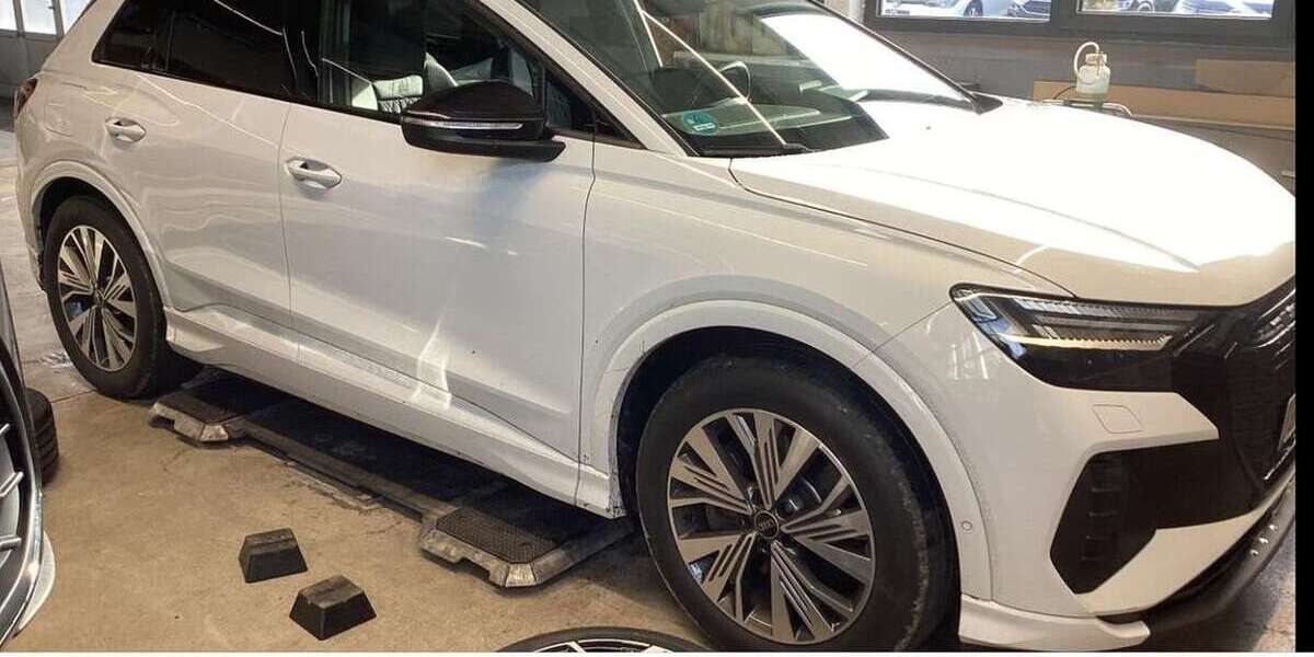 Audi e-tron 93.705 km 27.940 &euro; Halle 06110