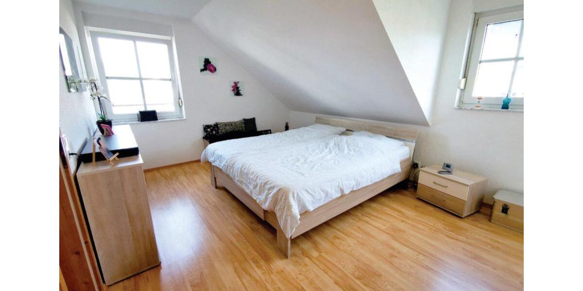 Doppelhaushälfte Neuenrade - 3 Zimmer, 101 m&sup2;, 234.000&euro; | Angebot:26223473
