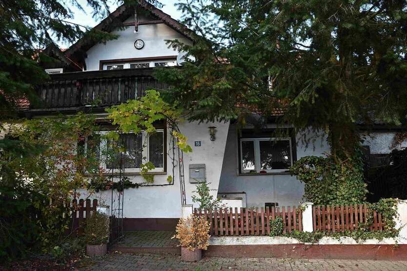 Haus zum Kaufen in Wettelrode 32.000 € 116 m²