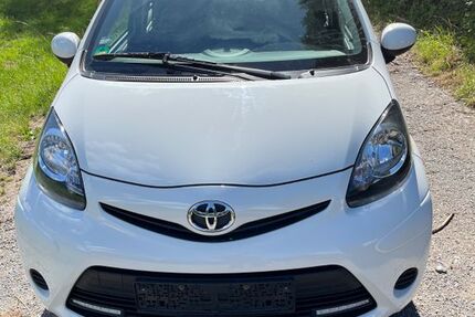 Toyota Aygo (X) 29.500 km 6.050 &euro; Backnang 71522